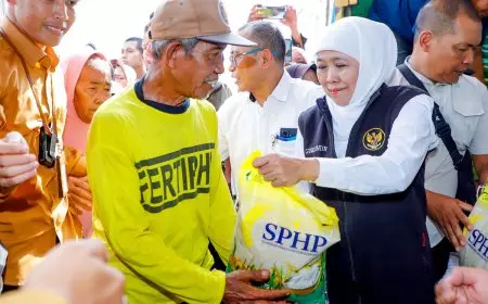 Ratusan Masyarakat Padati Pasar Murah Pemprov Jatim di GOR Bung Karno Nganjuk