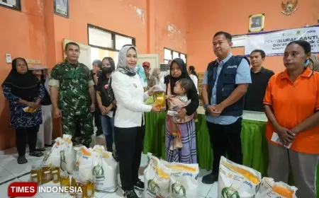 Bantuan Cadangan Pangan Pemerintah Dibagikan 3.577 Warga di Kota Mojokerto