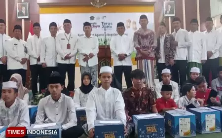 Ramadan Bahagia, Kemenag Kabupaten Malang Bagikan Ratusan Paket Santunan Yatim