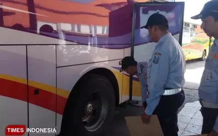 Rampcheck dan Tes Kesehatan Sopir Bus di Probolinggo, Satu Bus Kedapatan Lampu Mati