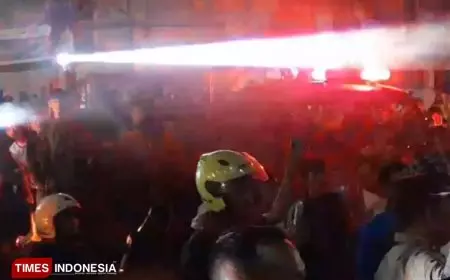 Toko Perabotan di Padayungan Tasikmalaya Terbakar, Dua Jam Lebih Petugas Damkar Berjibaku