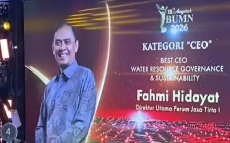 Direktur Utama Perum Jasa Tirta I Raih Best CEO di Anugerah BUMN 2026
