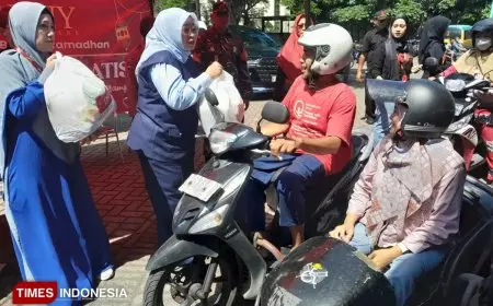 DNY Skincare Berbagi 2.600 Bingkisan Lebaran untuk Disabilitas, Anak Yatim, dan Warga Dhuafa di Sidoarjo