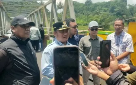 Target Kembali Molor, Bupati Tegal Ischak Maulana Kecewa Jembatan Kalierang Tak Kunjung Rampung