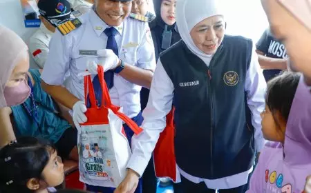 Gubernur Khofifah Berangkatkan Kapal Mudik Gratis Menuju Raas dan Sapudi