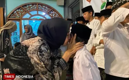 Kisah Inspiratif Dokter Jombang, Neng Iim Santuni 200 Yatim dan Janda Selama Ramadan