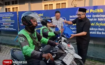 Jelang Idul Fitri, Ratusan Pengemudi Ojol di Gresik dapat Bingkisan Lebaran