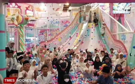 100 Anak Yatim Bersukaria di Matos, Ngabuburit Seru Main di Playtopia hingga Terima THR Ceria
