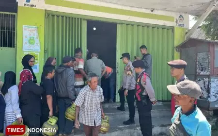 Pengamanan Diperketat Jelang Lebaran, Polres Pacitan Kawal Distribusi 1 KK 1 Tabung LPG 3Kg