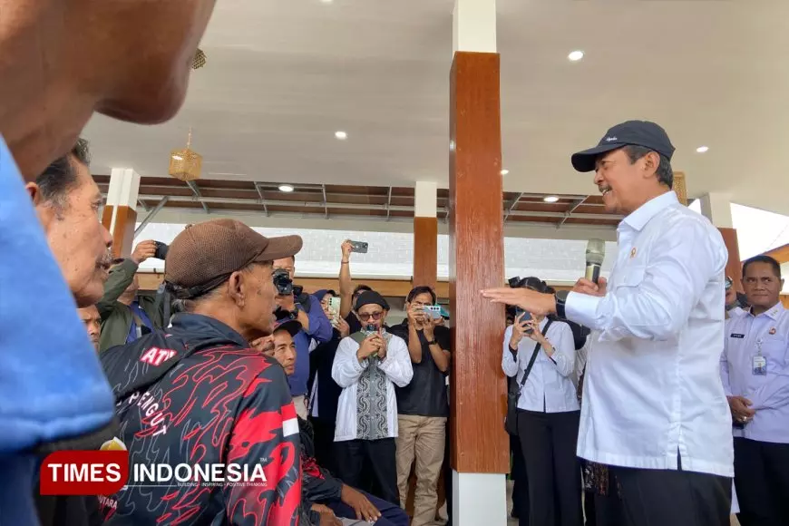 Mudahkan Akses BBM, Menteri KKP Janji Bangun SPBN di KNMP Lateng Banyuwangi