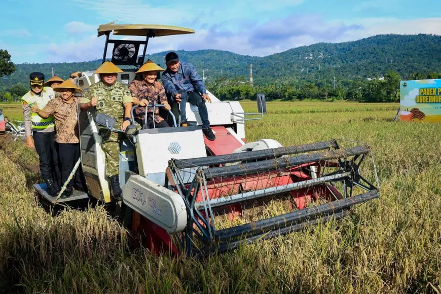 Surplus 900 Ribu Ton Beras, Gubernur Jateng Minta Intervensi Harga Jelang Lebaran
