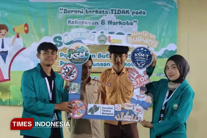 Sinergi Mahasiswa KSM-T UNISMA Dalam Perangi Bullying dan Narkoba di MTs Al Ma’arif Desa Bocek