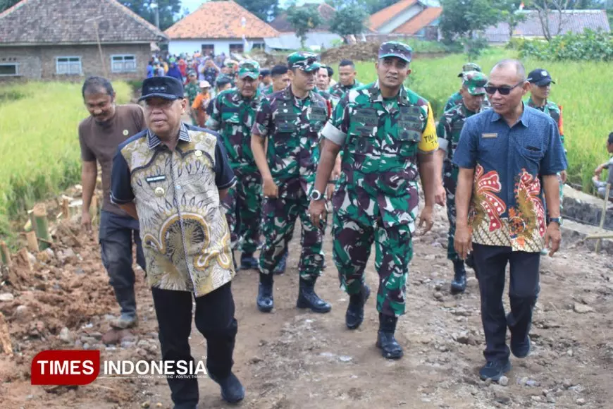 Kunjungan Tim Wasev TMMD di Majalengka, Bupati Soroti Dampak Ekonomi Desa