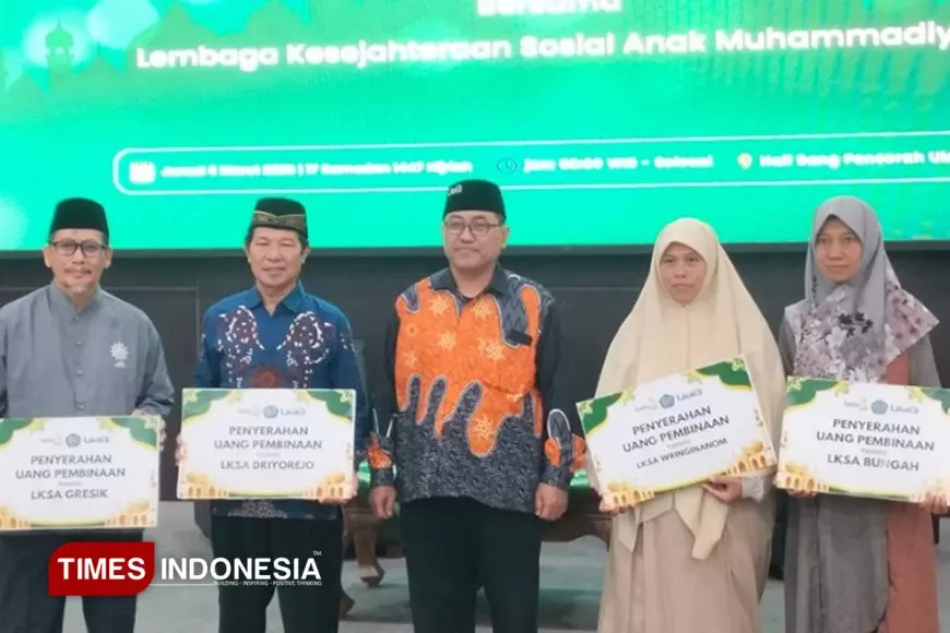 Momen Ramadan, UM Gresik Santuni Anak Yatim dan Bantu Operasional LKSA Muhammadiyah