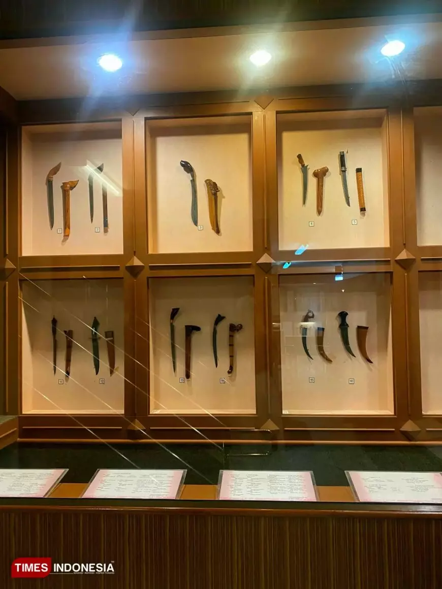 Mahasiswa UNISMA dan Thaksin University Telusuri Kesamaan Tradisi di Folklore Museum Thailand