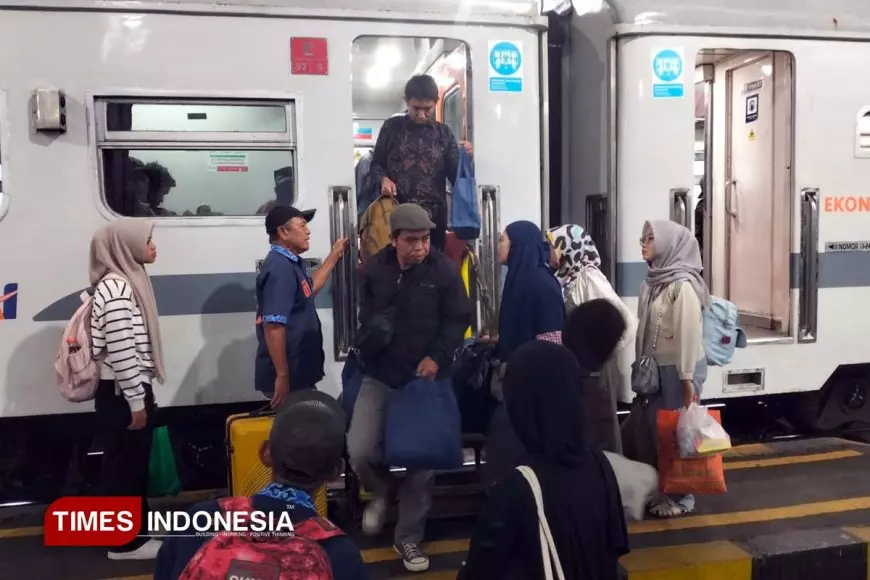 Ramadan Festive 2026 Disambut Antusias oleh Calon Penumpang KA Stasiun Tasikmalaya