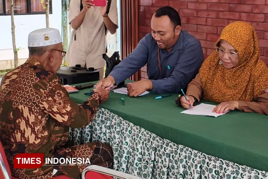 Kisah Atikasahila, Menenun Pengabdian di Balik Bilik Mengaji dan Harapan untuk Kesejahteraan Guru Ngaji