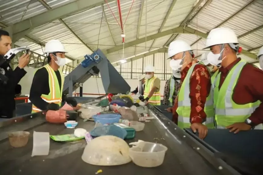 Resmikan Fasilitas Pengolahan Sampah, Bupati Malang Ajak Warga Jaga Lingkungan