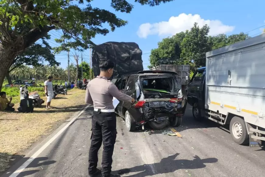 Kecelakaan Beruntun Lima Kendaraan di Jalur Banyuwangi–Situbondo, Pengendara Motor Meninggal Dunia