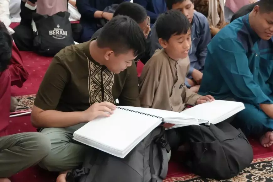 Ratusan Siswa SLB se-Bandung Raya Khatamkan Al-Qur’an Braille dalam Kegiatan Ramadan Inklusif