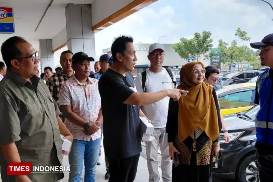 Wamen LH Diaz Hendropriyono Tinjau Program Mudik Minim Sampah di Rest Area Gresik