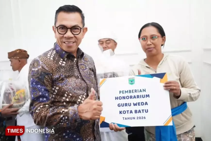 Bingkisan Nyepi Dibagikan, Wali Kota Batu Gaungkan Kesetaraan Tanpa Sekat