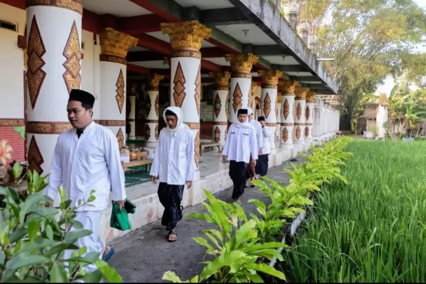 Jemaah Syathaariayah Ponorogo Rayakan Idul Fitri 1447 H Lebih Awal